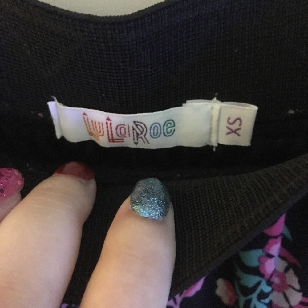 LulaRoe Lucy Skirt - Picture 2 of 5